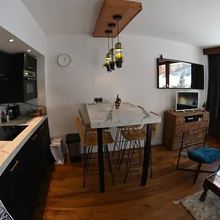 Apartment Charming Fully Renovated Studio - Val D'isere *